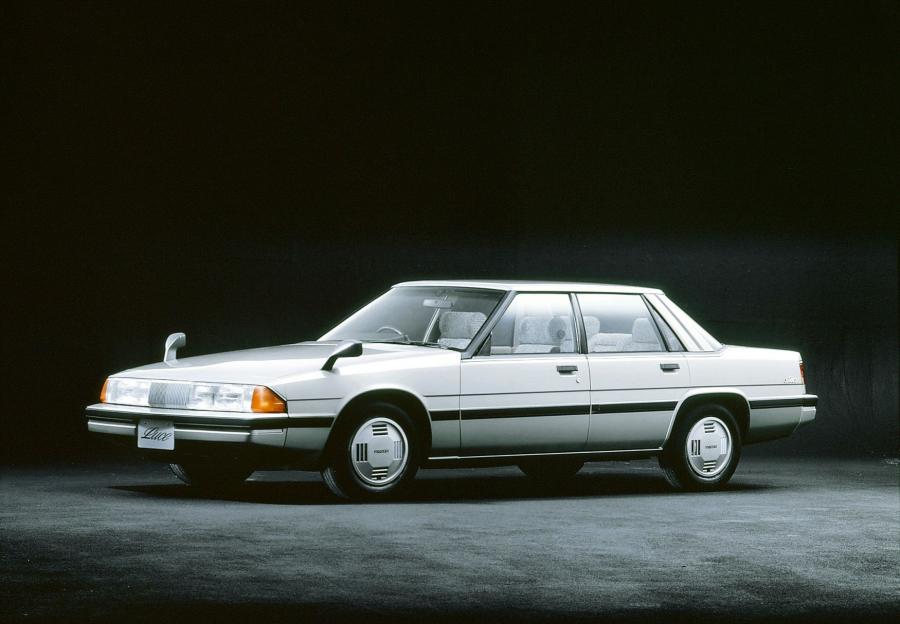  Mazda Luce 4-Door Hardtop 1981 года  (фото 2 из 5)
